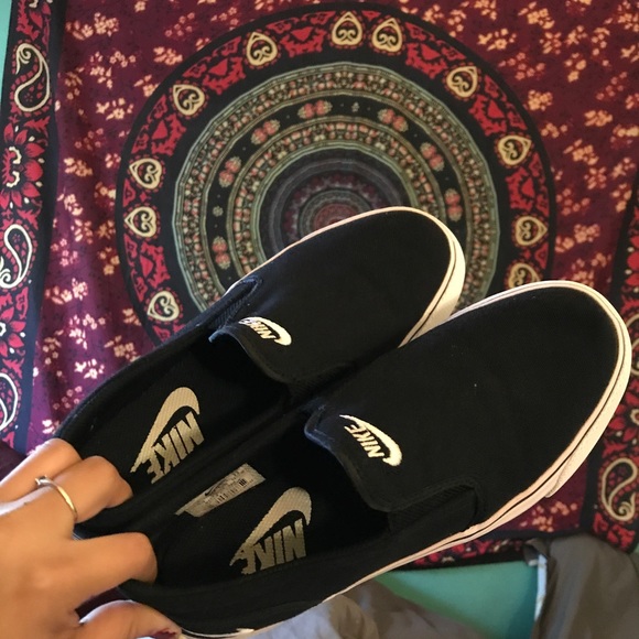 Nike Shoes - Nike slip ons